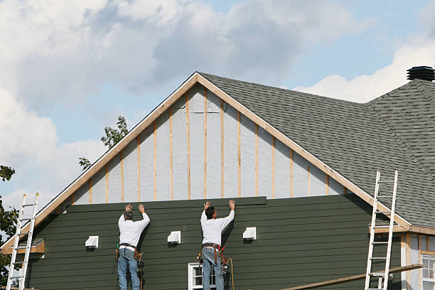 Professional Siding technician working in Moseley, VA